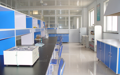 科研實力與教學設備研發 雙輪驅動下的高等教育創新